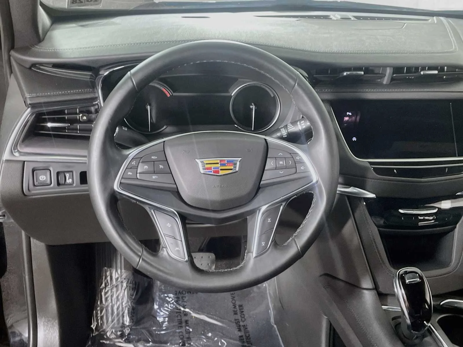 Used 2024 Stellar Black Metallic Cadillac FWD Luxury image 9