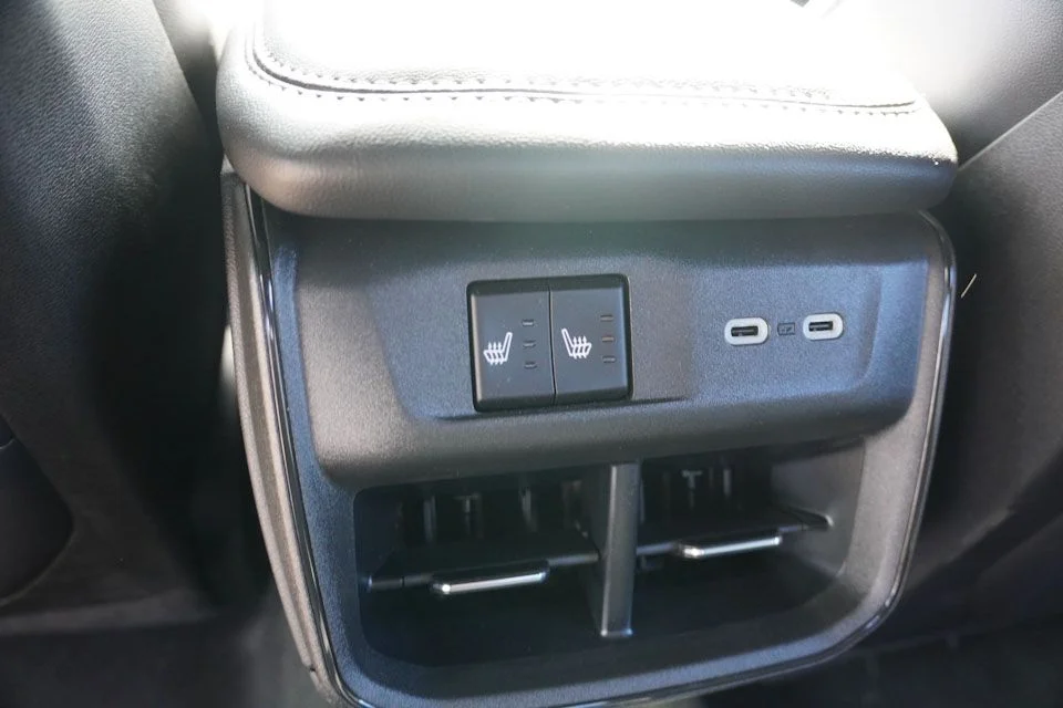 2026 Dodge Charger Daytona Scat Pack - Photo 13