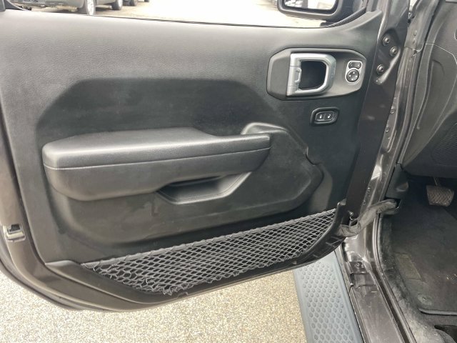 Used 2019 Gray Jeep Unlimited Sport S image 21