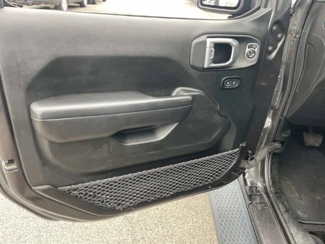 Used 2019 Gray Jeep Unlimited Sport S image 21