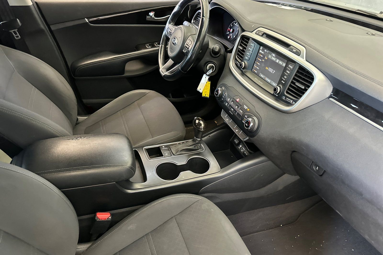 Used 2017 Silver Kia LX image 18
