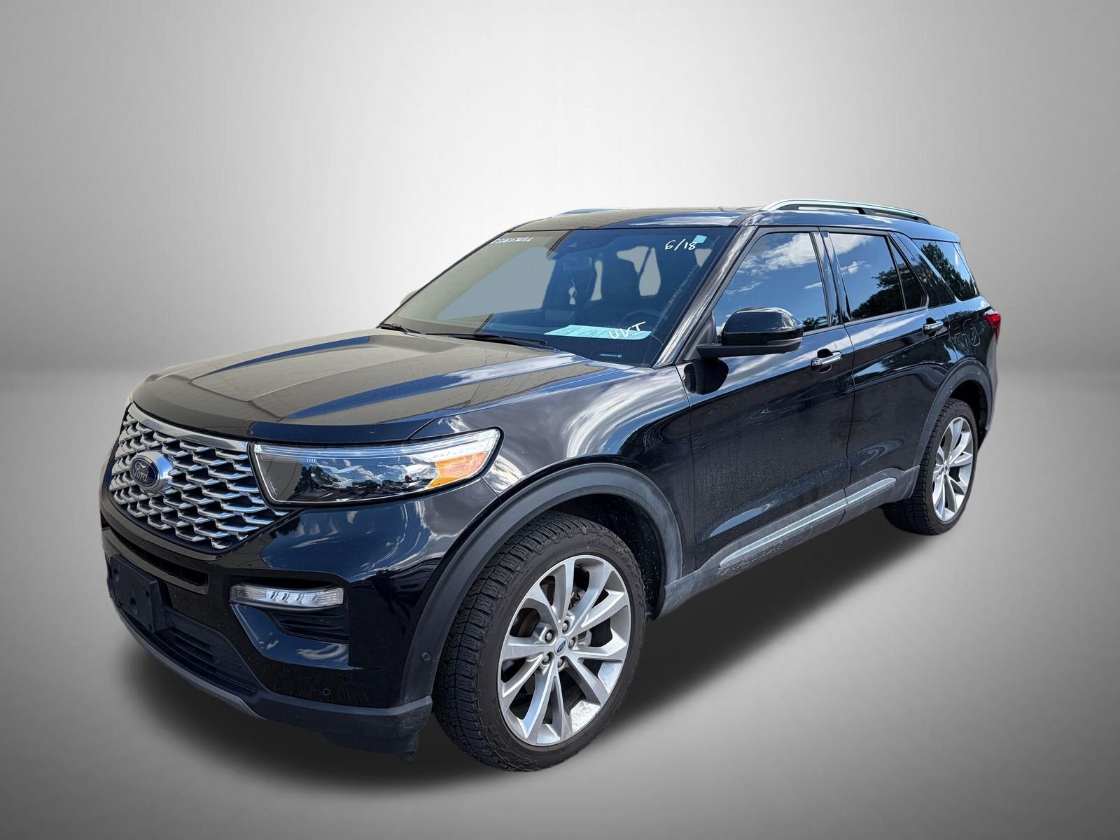 Used 2021 Black Ford Platinum image 3