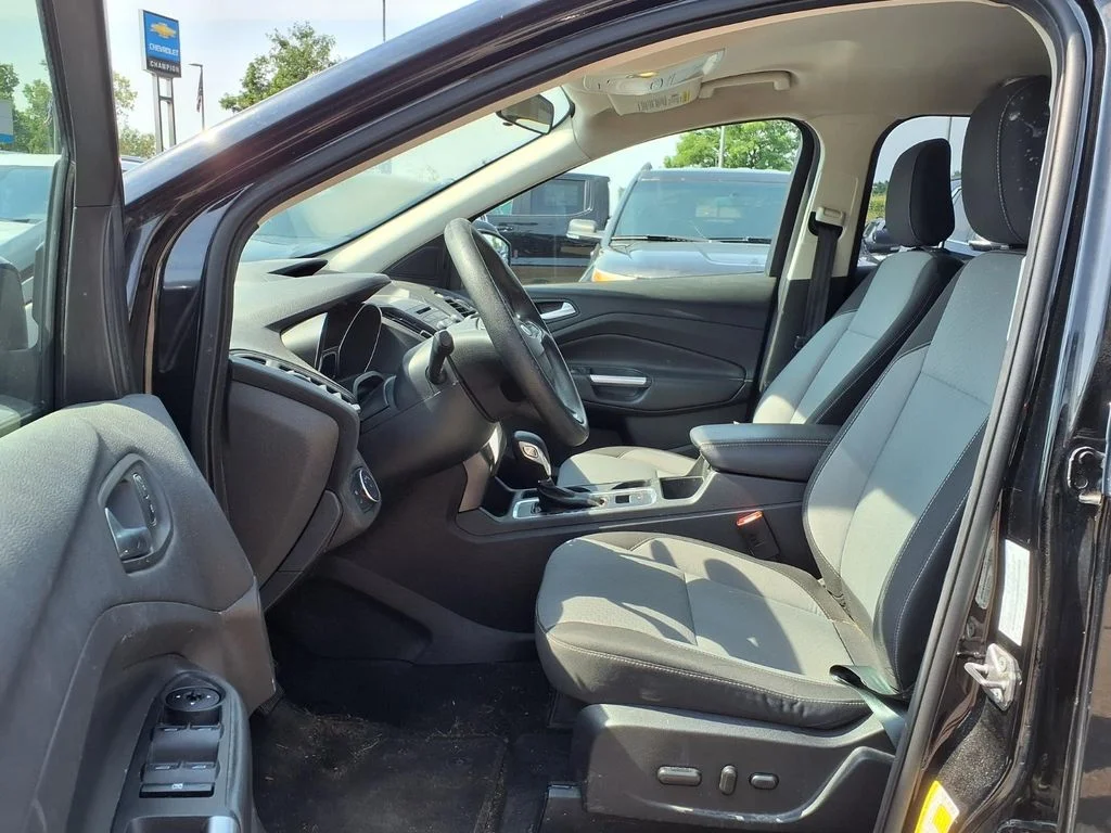 Used 2018 Black Ford SE image 14