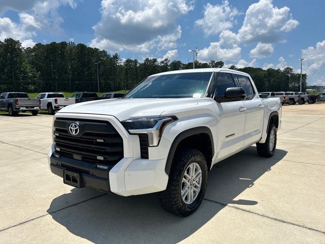 2023 Toyota Tundra 4WD SR5