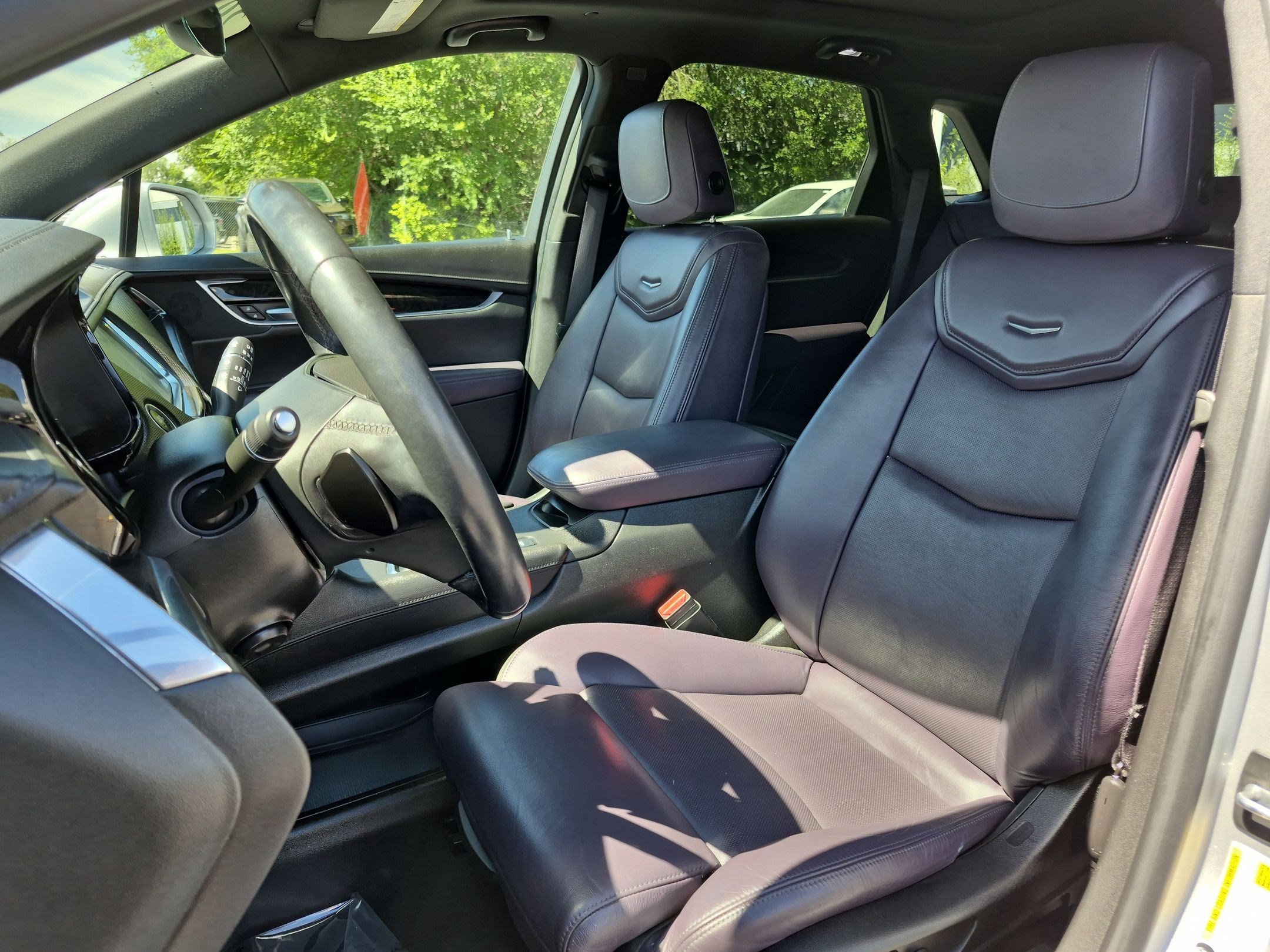 Used 2017 RADIANT SILVER METALLIC Cadillac Premium Luxury FWD image 25