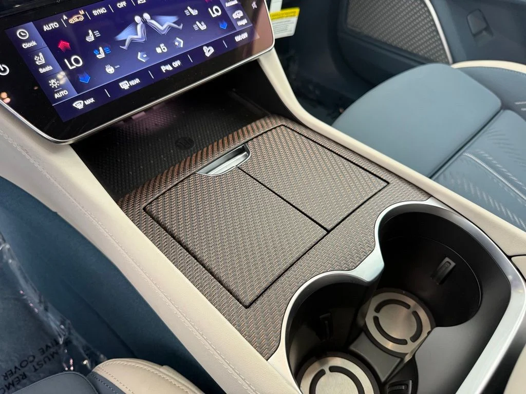 Certified Used 2025 Bianco Astro Maserati Folgore image 22