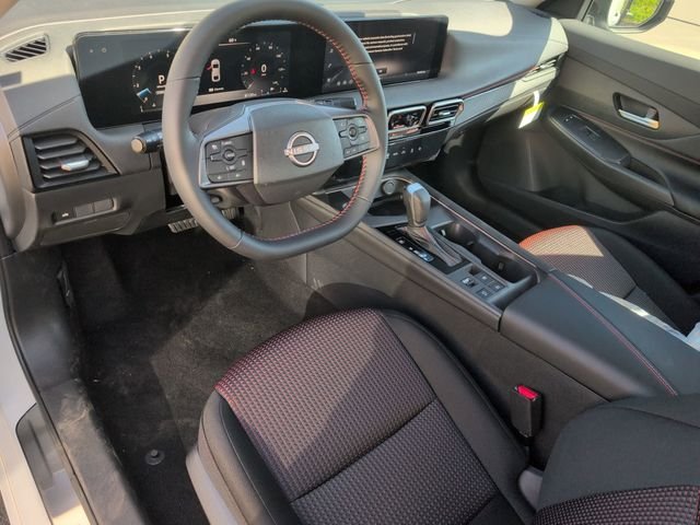 New 2026 Aspen White TriCoat / Super Black Two-tone Nissan SR image 11