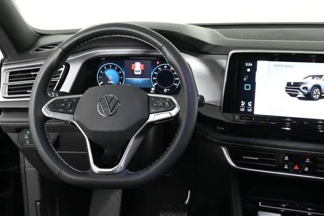 2026 Volkswagen Atlas Cross Sport SE w/Tech - Photo 9