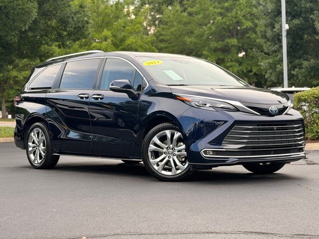 2024 Toyota Sienna Platinum