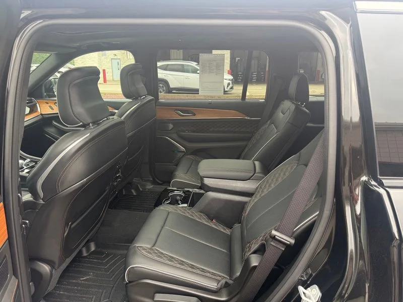 Used 2026 Black Jeep Summit image 7