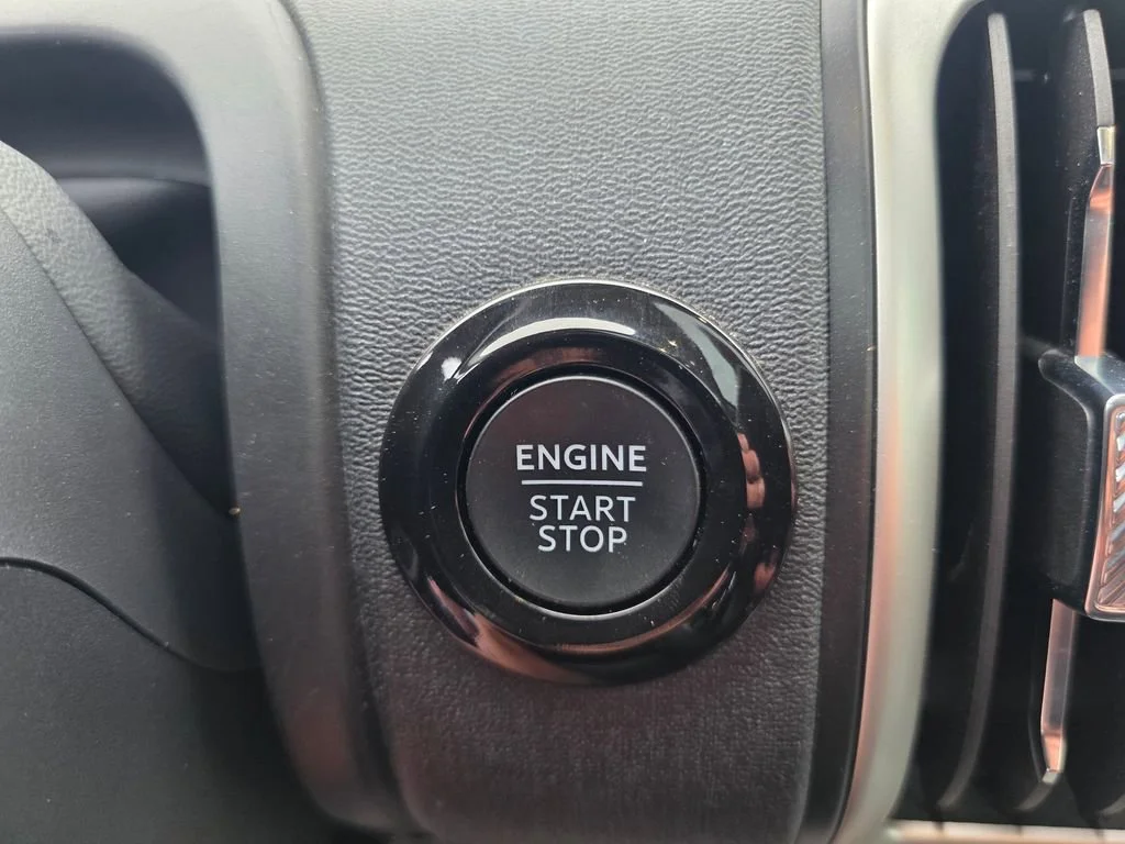 Used 2025  Ford Active image 21