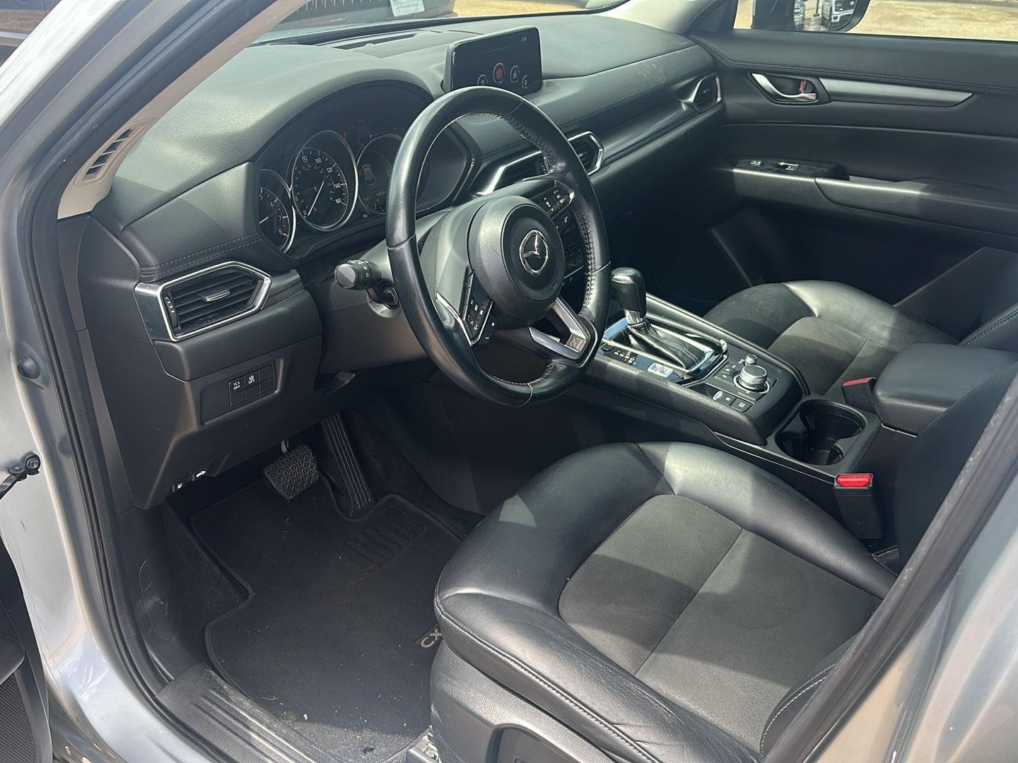 Used 2020 MACHINE GRAY METALLIC MAZDA TOUR image 6