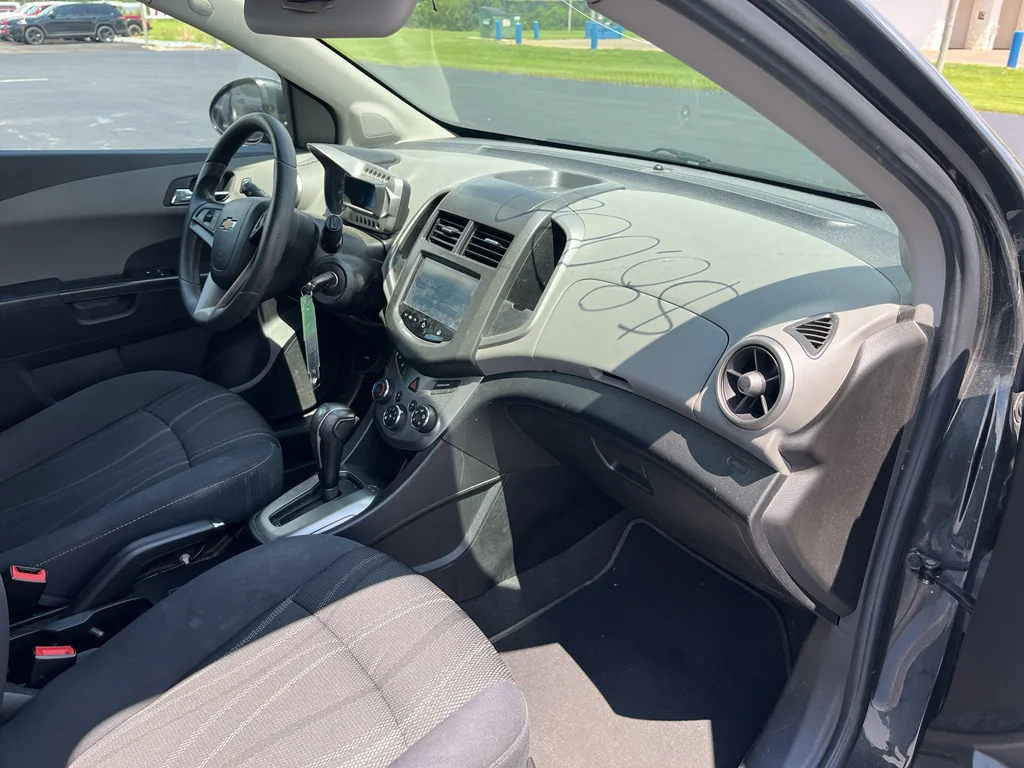 Used 2016 Nightfall Gray Metallic Chevrolet LT image 13