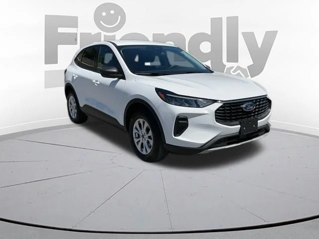 Used 2025 Oxford White Ford Active image 15