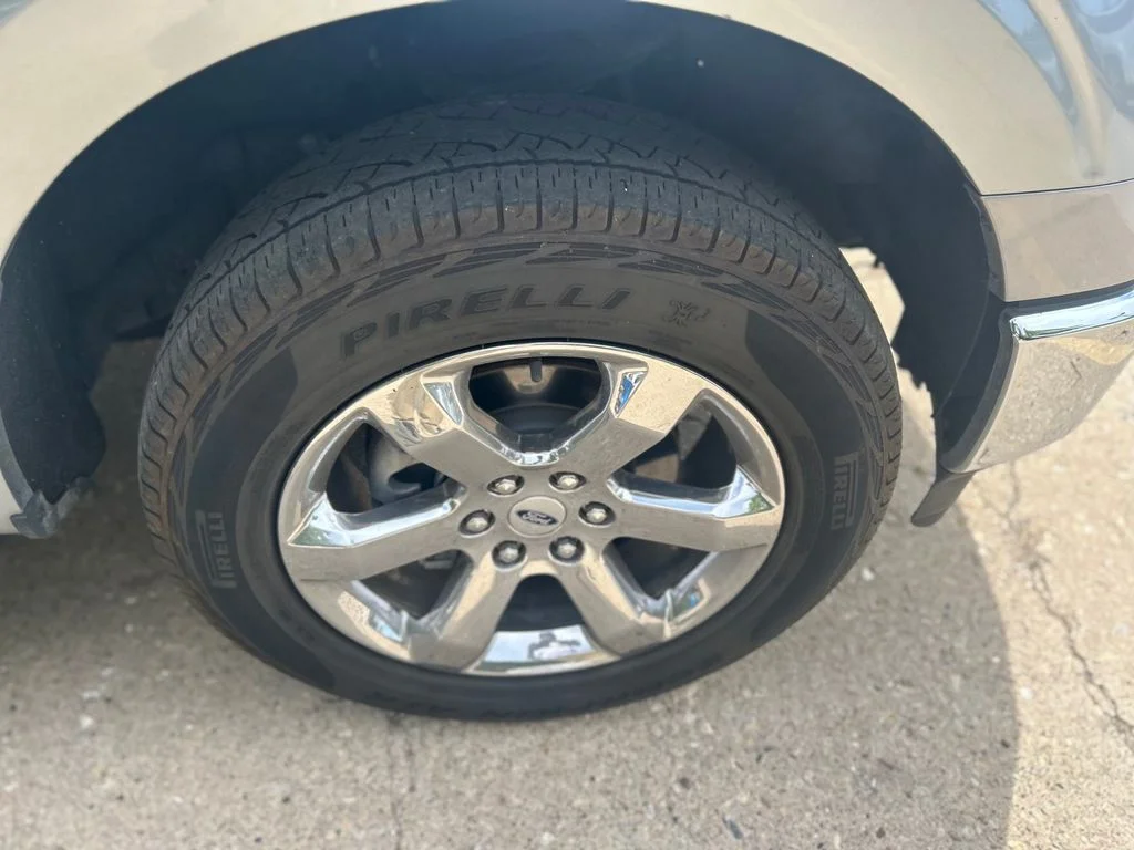 Used 2022 Silver Ford XLT image 41