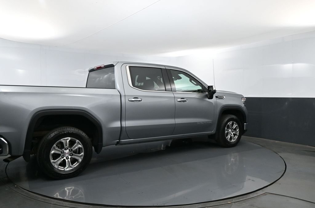 Used 2025 Silver GMC SLT image 20