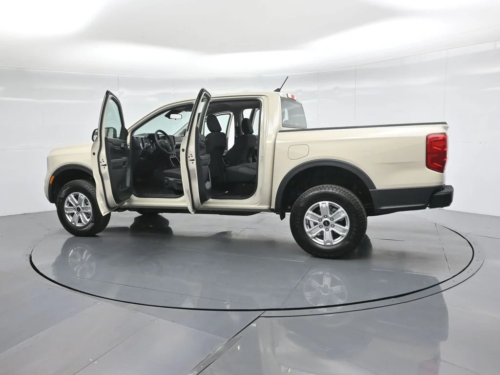 New 2025 Beige Ford XL image 34