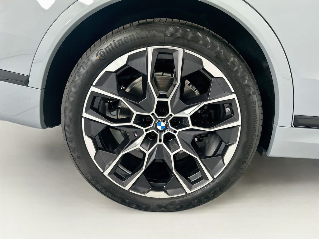 New 2027 Gray Metallic BMW xDrive40i image 32