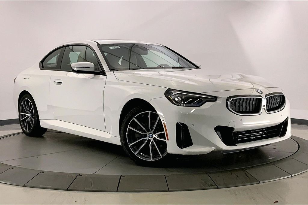 Used 2025 Alpine White BMW  image 11