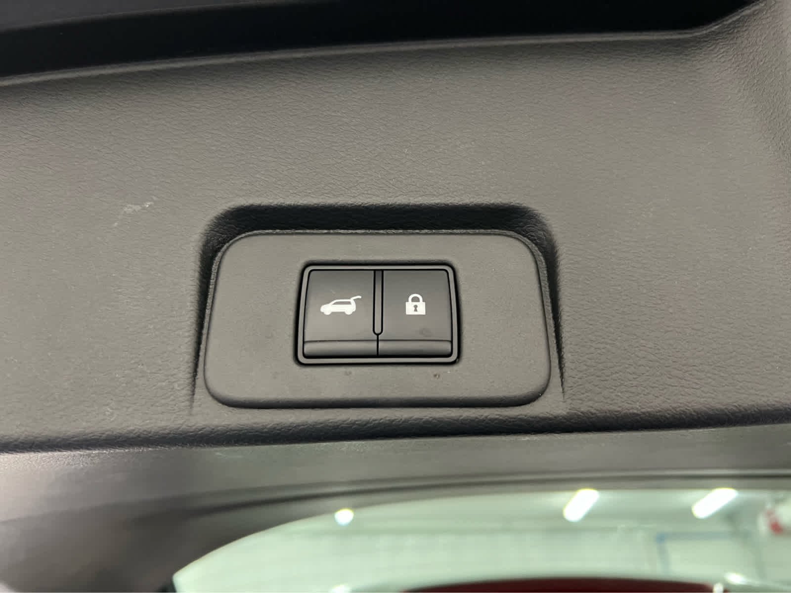 Used 2023 Pearl White Tricoat Nissan SV image 9