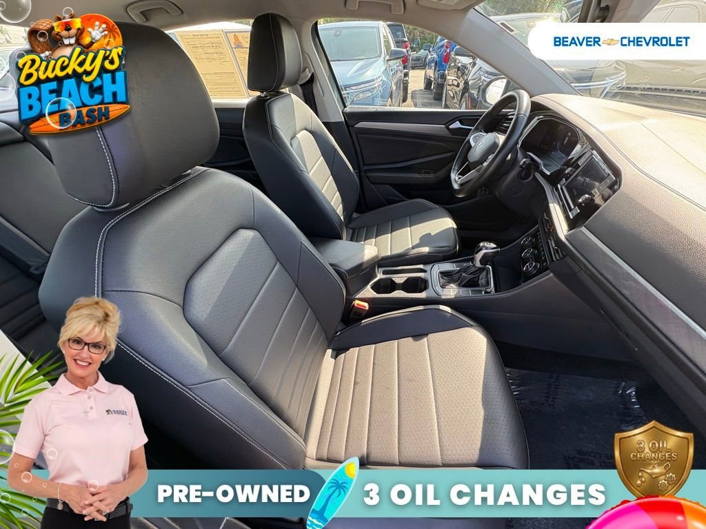 Used 2024  Volkswagen SE image 24