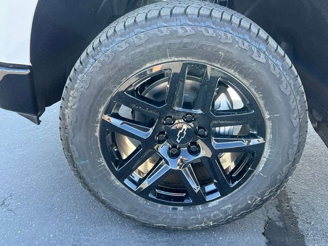 New 2026 Summit White Chevrolet LT Trail Boss image 13