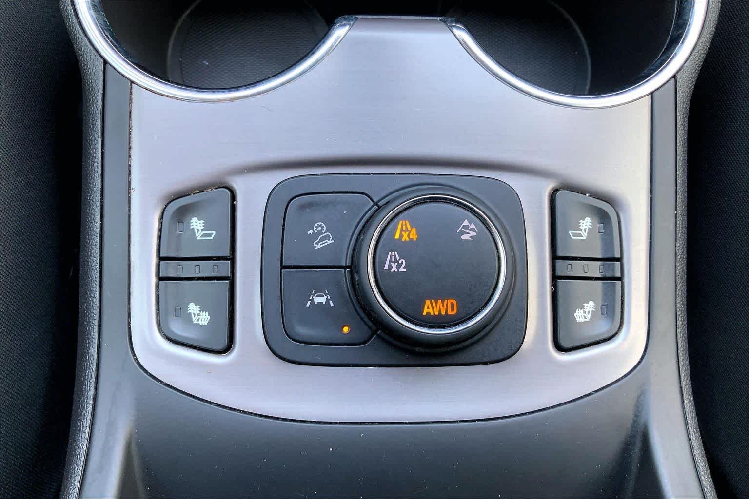Used 2023 Sterling Metallic GMC AT4 image 29
