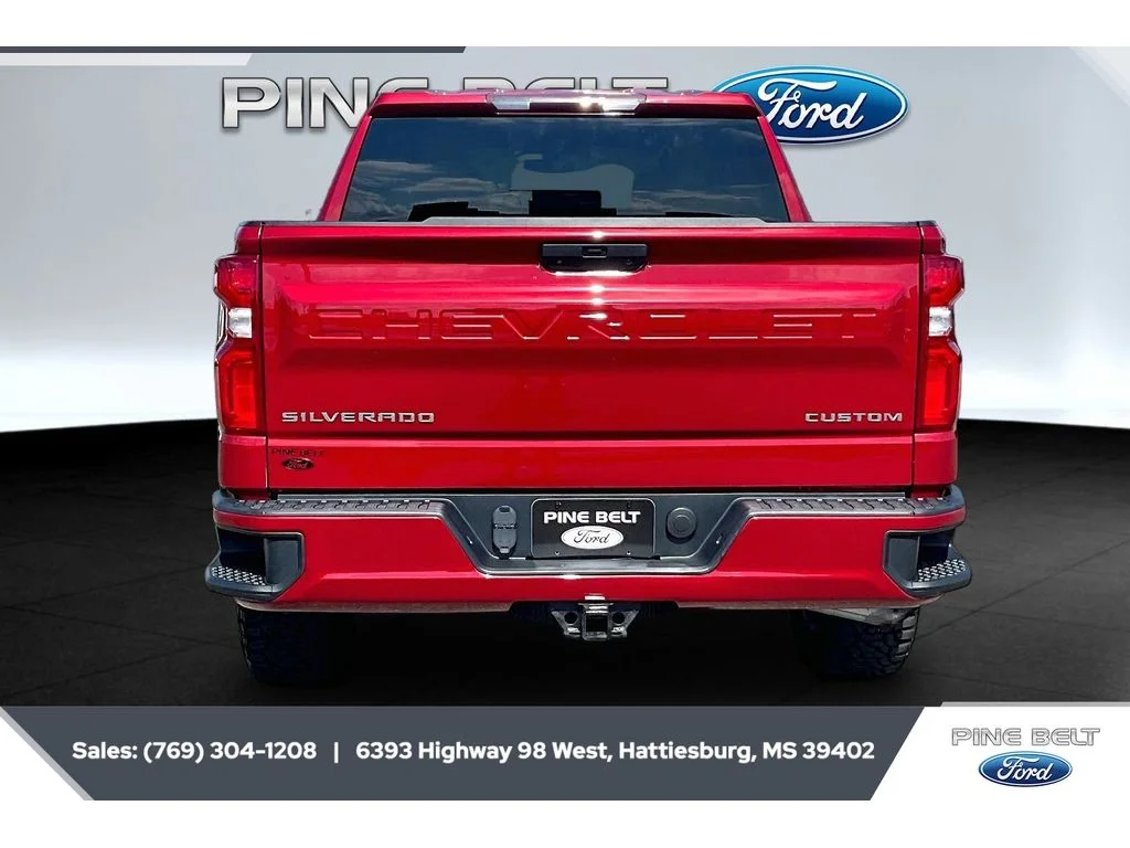 Used 2020 Cajun Red Tintcoat Chevrolet Custom image 4