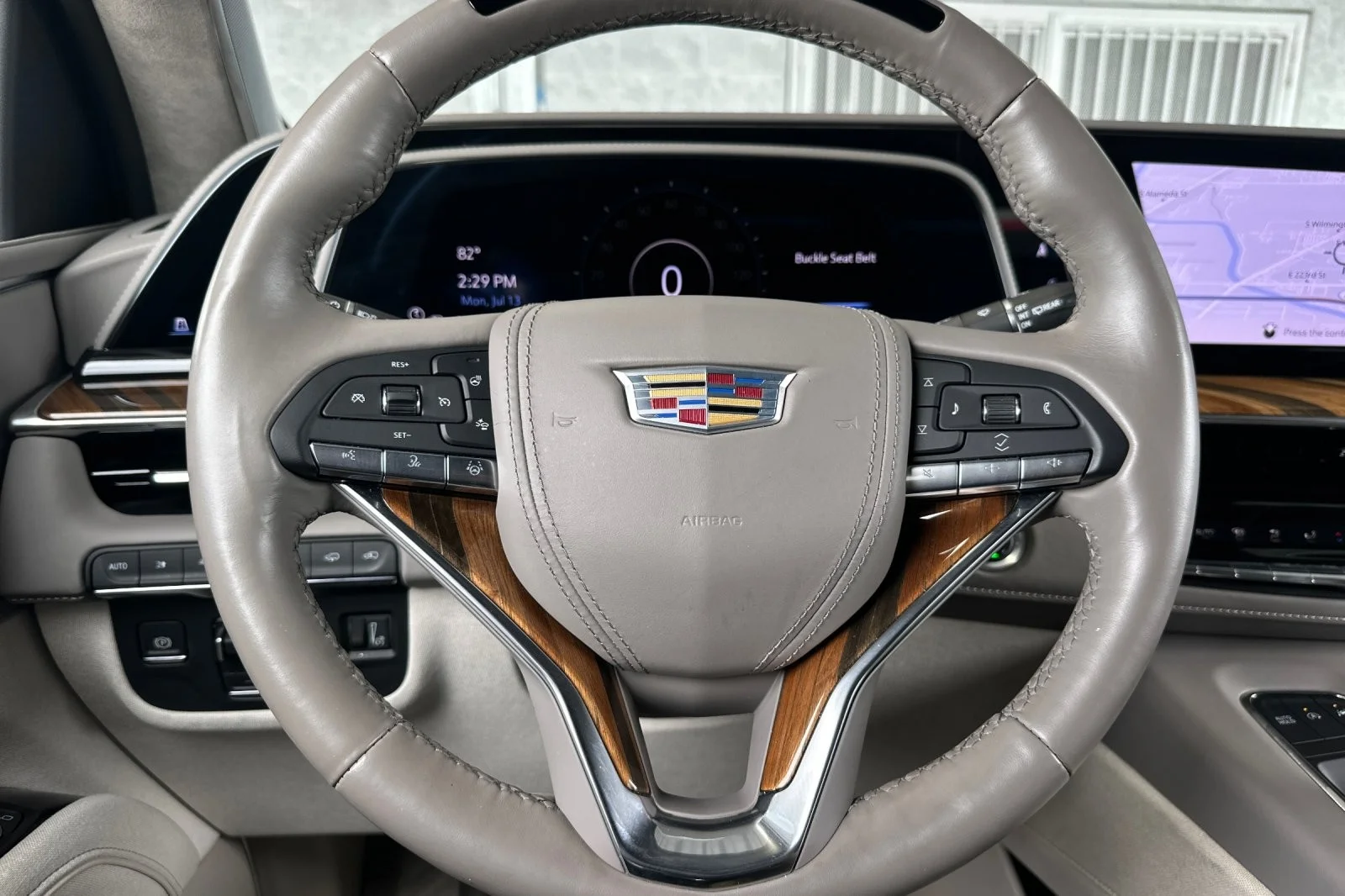 Used 2024 Crystal White Tricoat Cadillac 4WD Sport Platinum image 25