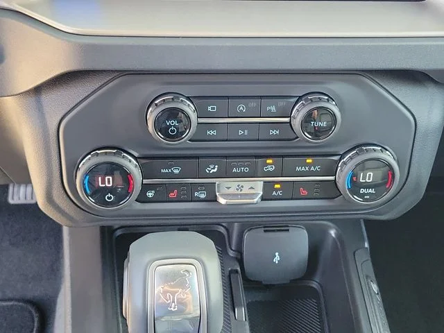 New 2026 Avalanche Gray Ford Outer Banks® image 24