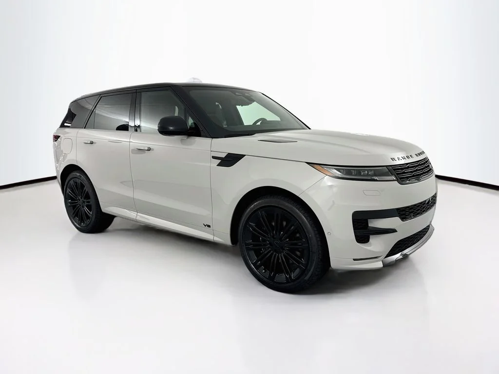 New 2026 Borasco Grey Land Rover Dynamic SE image 3