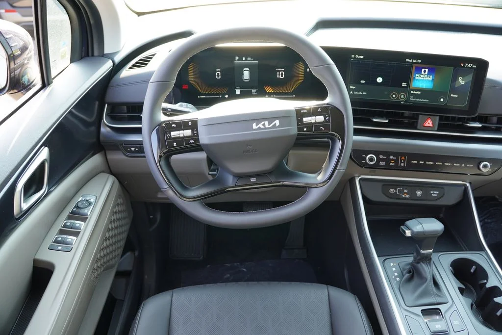 2027 Kia Carnival LXS - Photo 14
