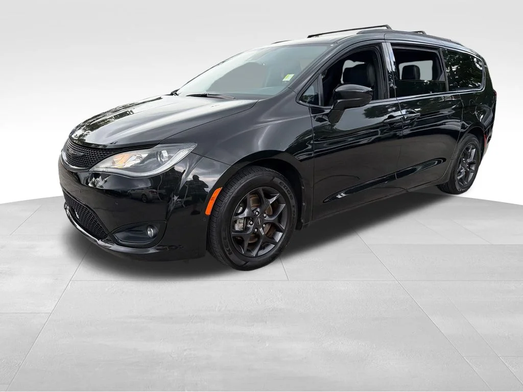 Used 2020 Black Chrysler Touring L Plus image 3