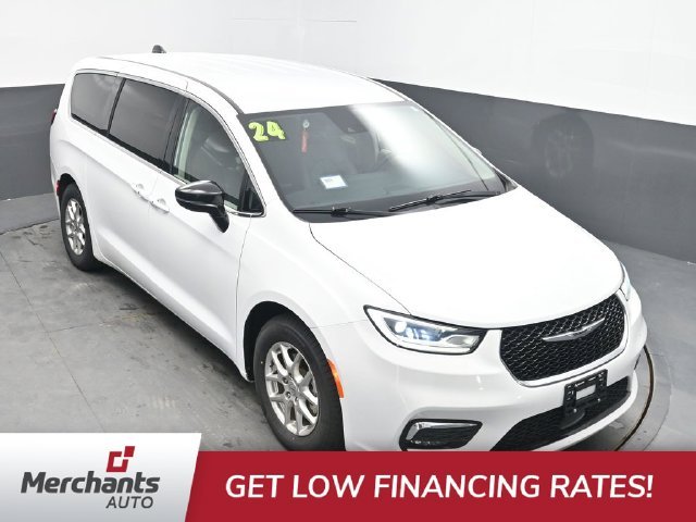 Used 2024 White Chrysler Touring L image 23