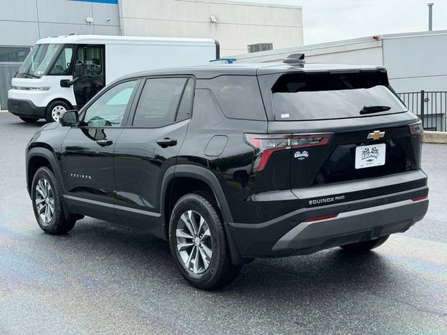 2027 Chevrolet Equinox LT - Photo 11