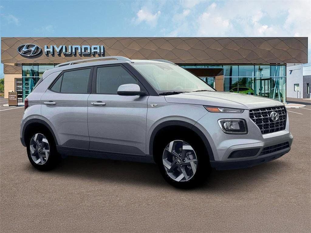 Certified Used 2026 Silver Hyundai SEL image 10