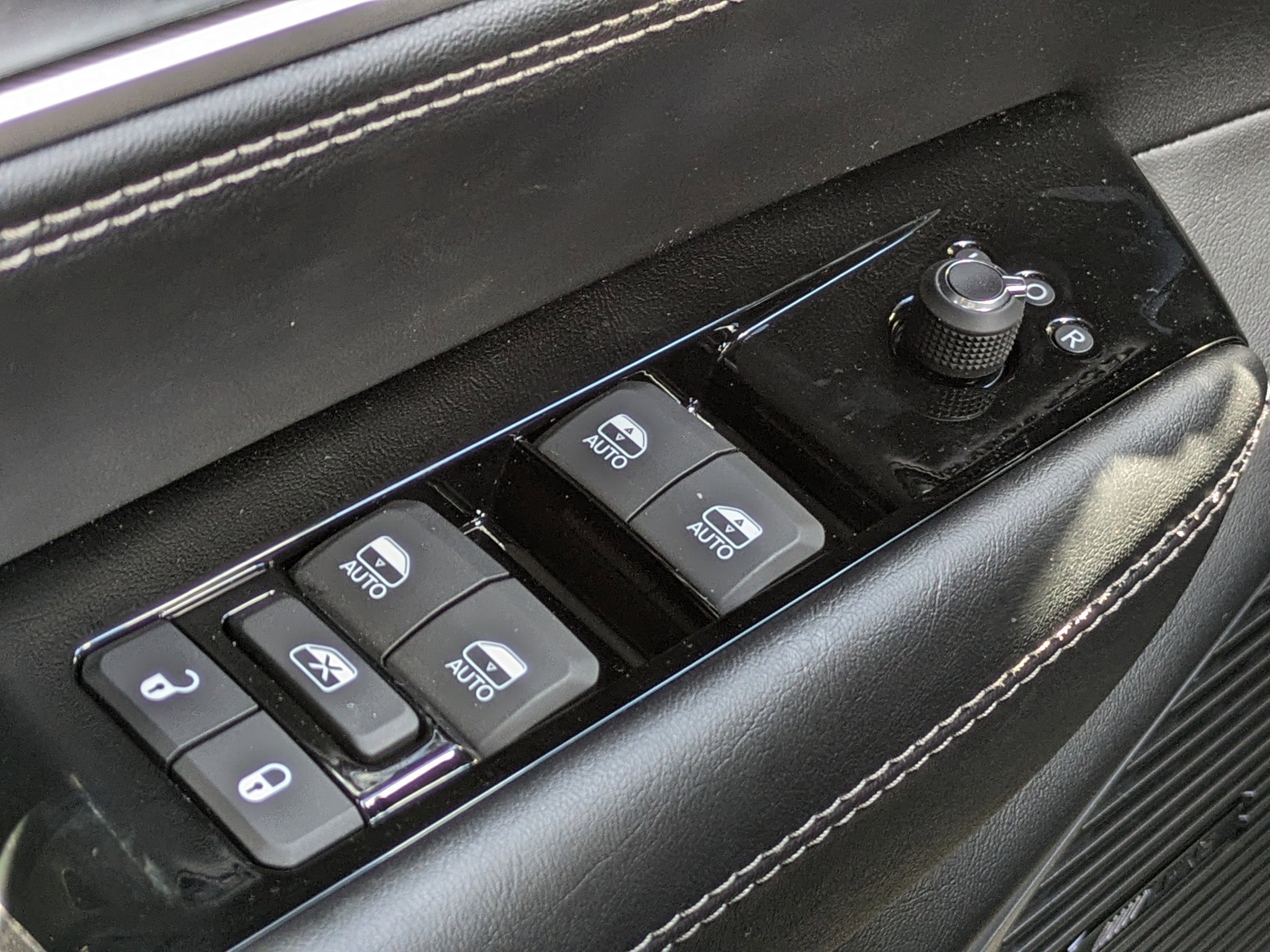 2025 Jeep Wagoneer Series I - Photo 28