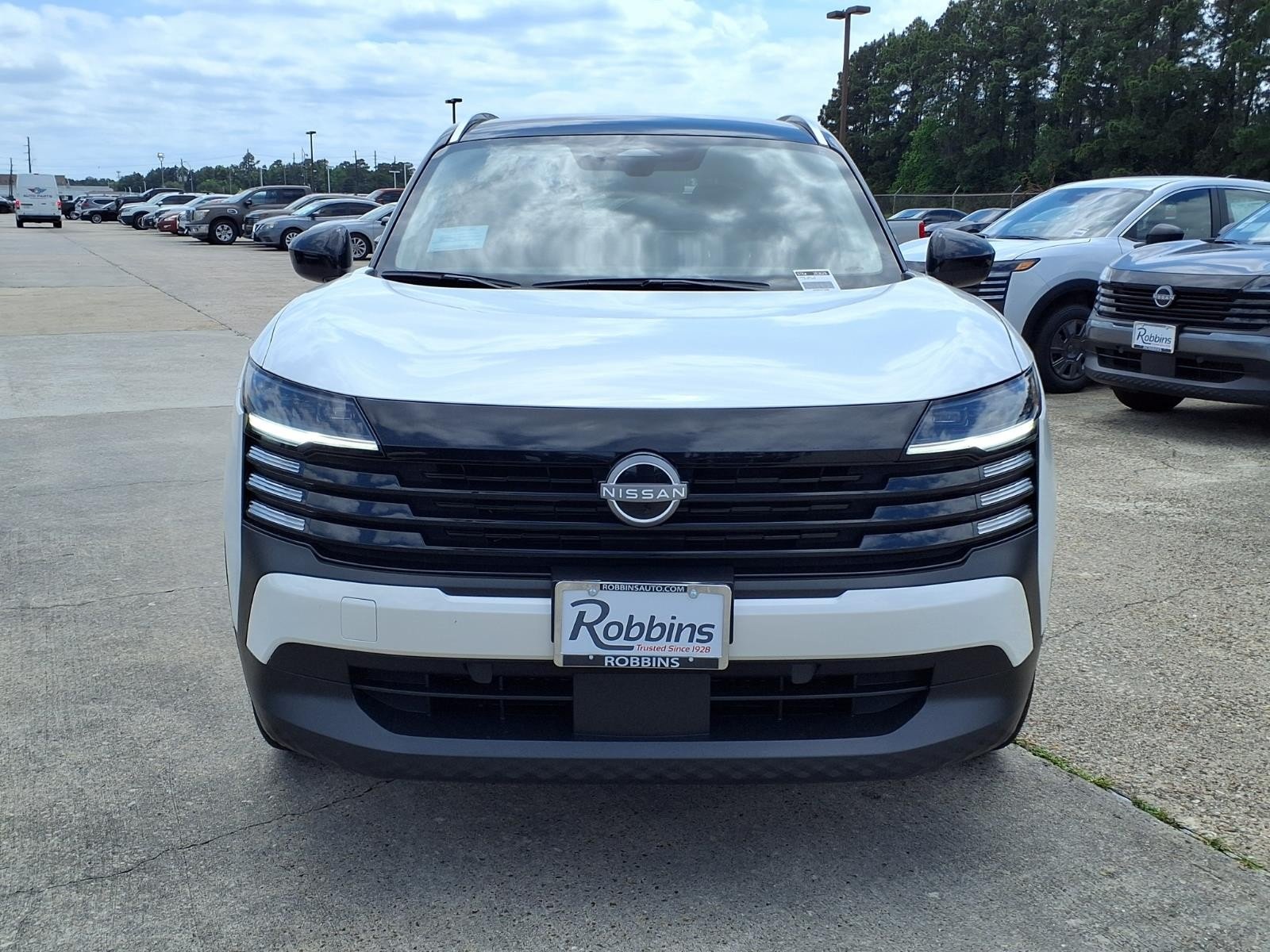 2026 Nissan Kicks SV White at Robbins Nissan