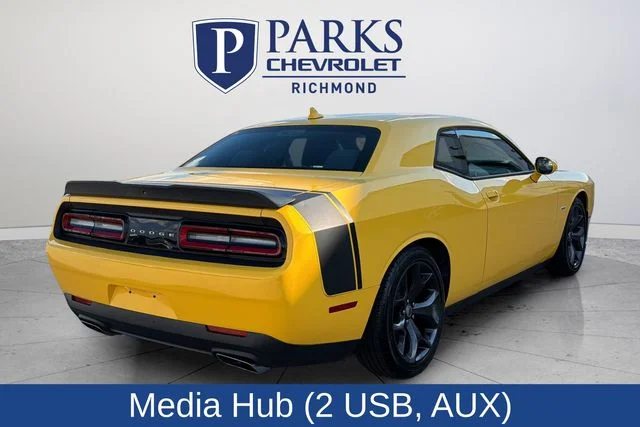 Used 2019 Yellow Dodge R/T image 7