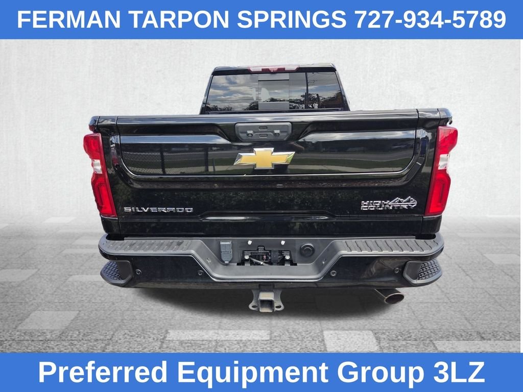 Used 2022 Black Chevrolet High Country image 7
