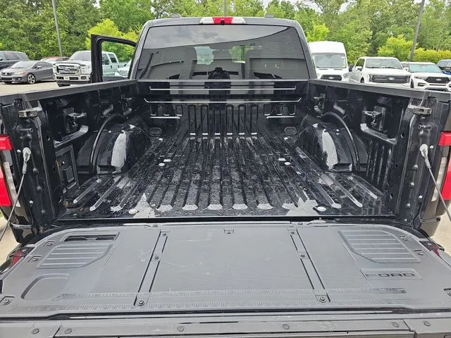 Used 2023 Black Ford XLT image 12