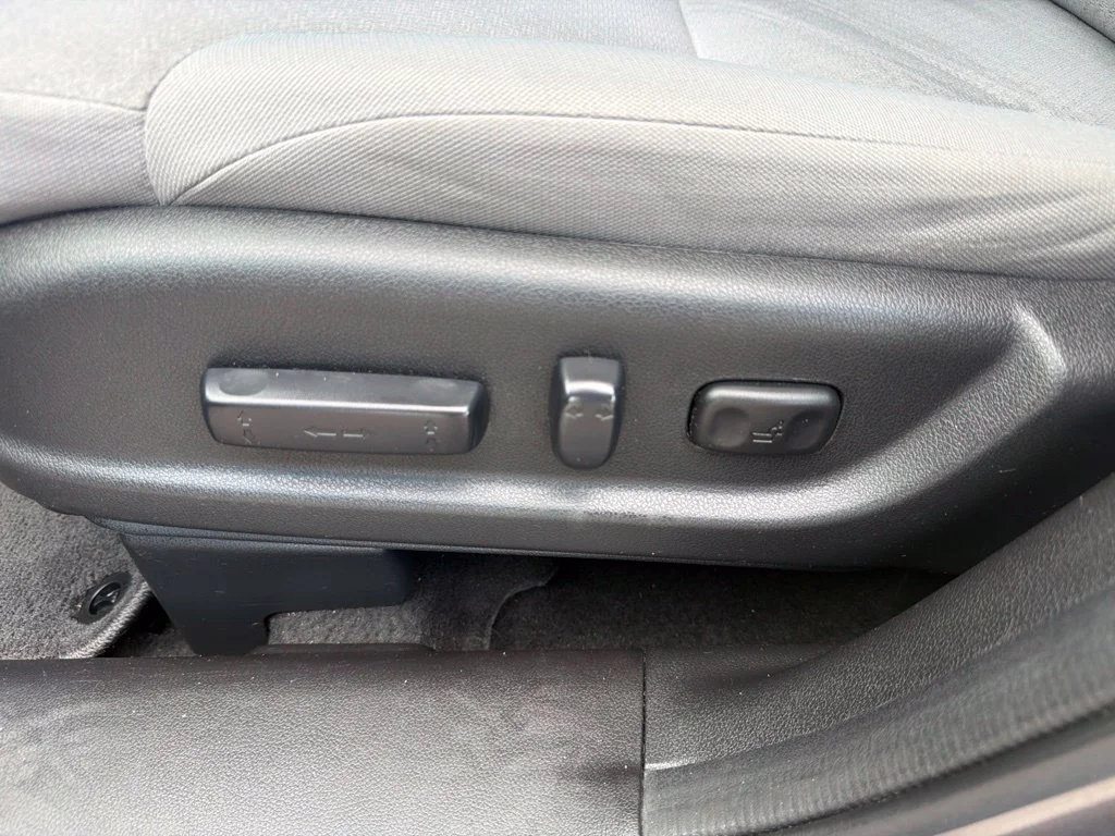 Used 2015  Honda EX image 26