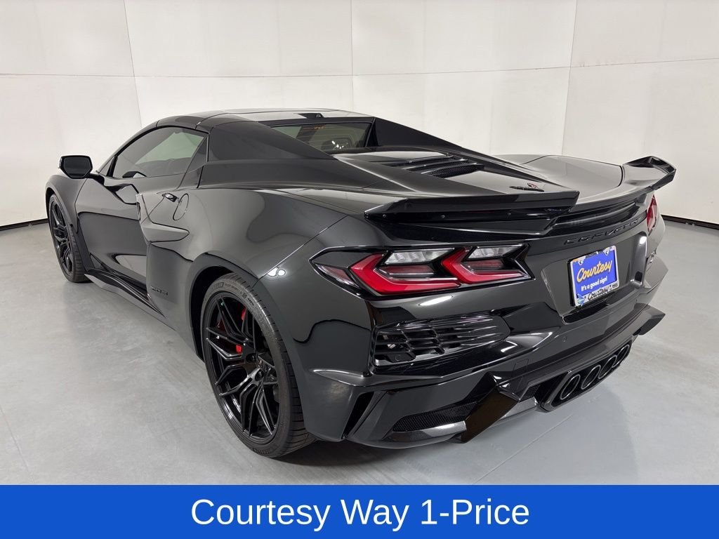 2023 Chevrolet Corvette 3LZ - Photo 8