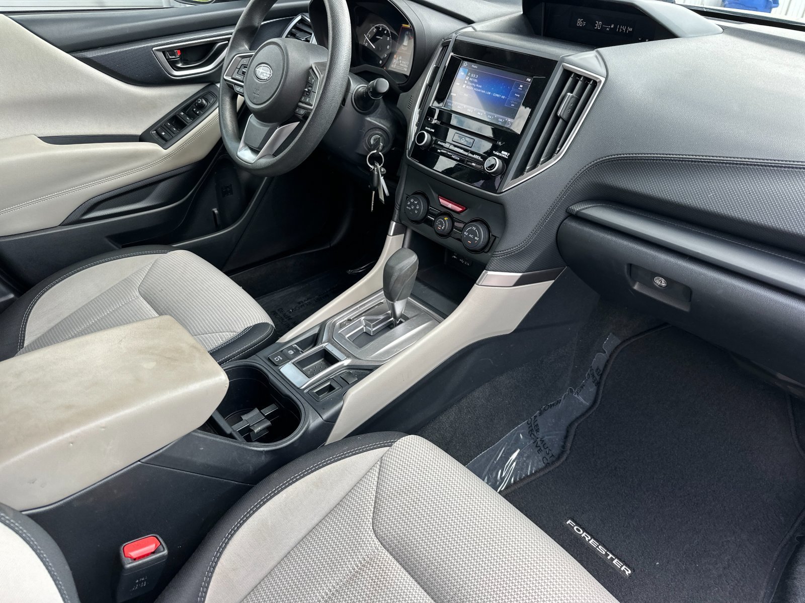 Used 2022 Green Subaru Base image 16
