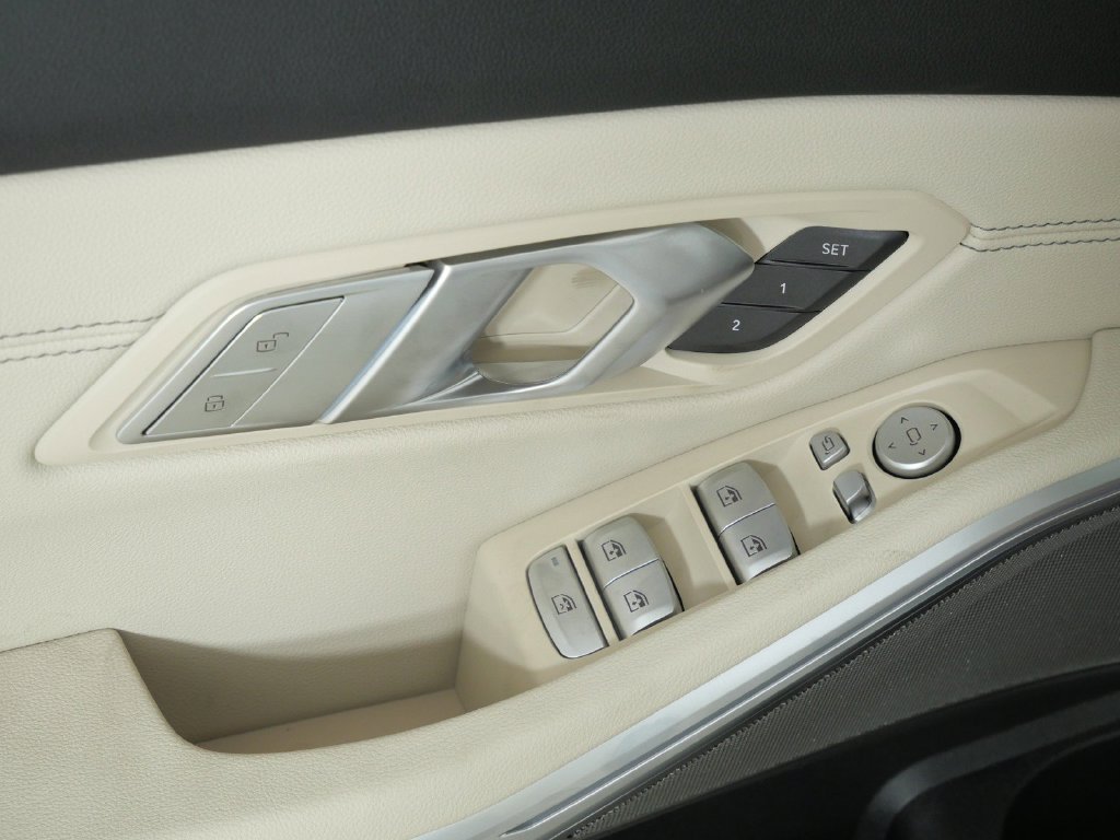 Used 2026 White BMW 330i xDrive image 36