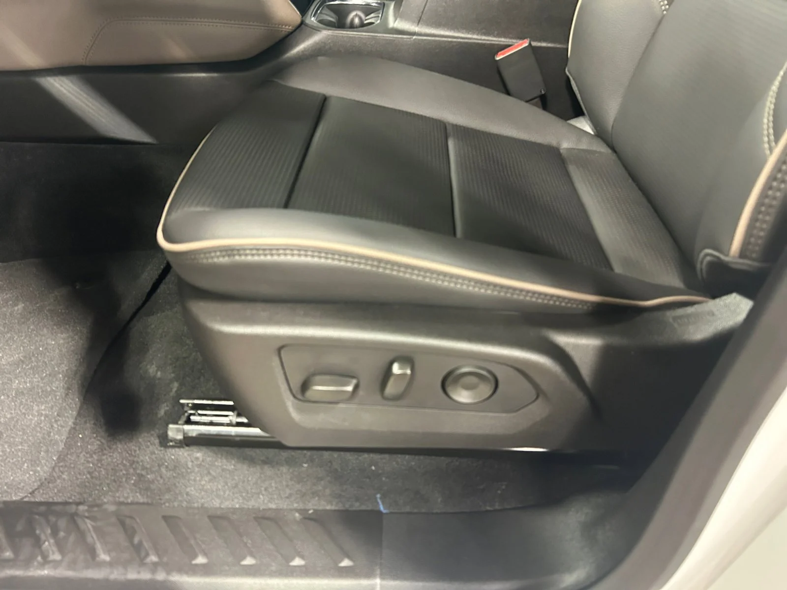 New 2026 Summit White GMC Denali image 15