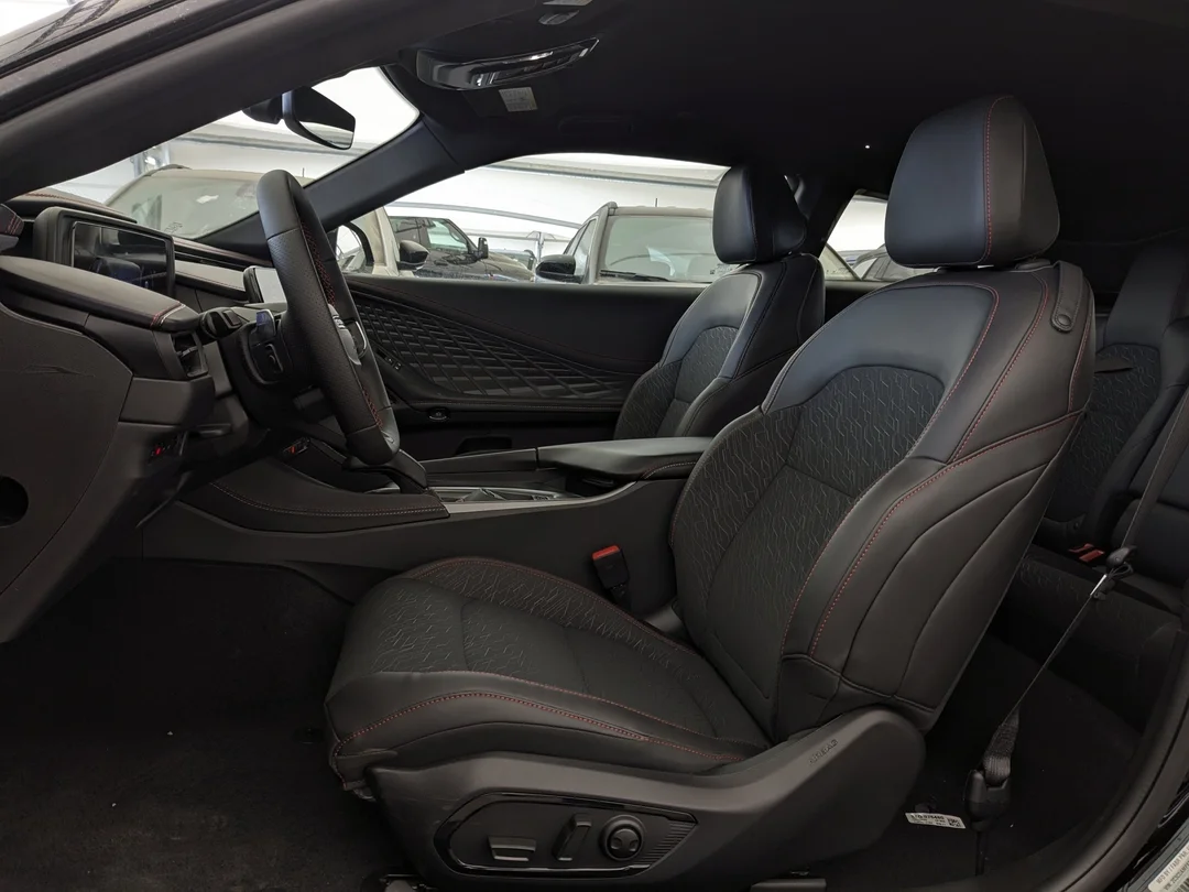 New 2026 Black Dodge Scat Pack - - AWD - Blacktop Package - 550 HP - Customer Preferred Pkg 22P & More! image 15