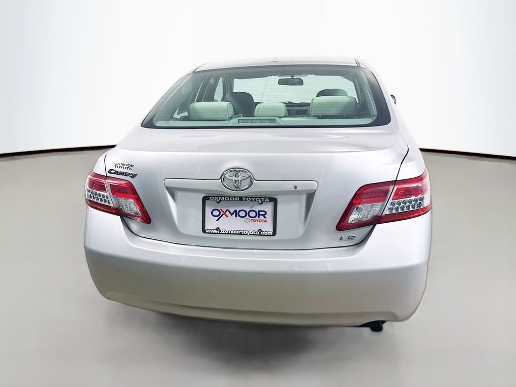 Used 2011 Silver Toyota  image 6