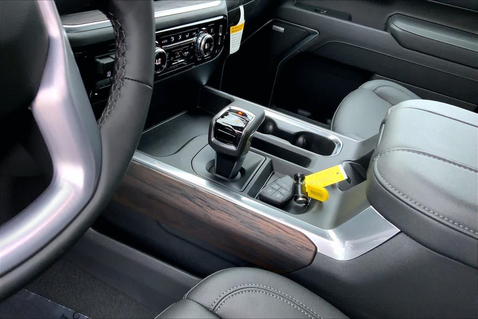 New 2026 Onyx Black GMC SLT image 5