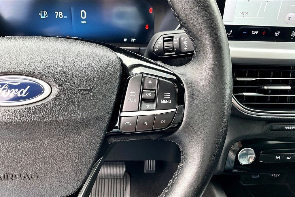 Used 2023 Black Metallic Ford Platinum image 18